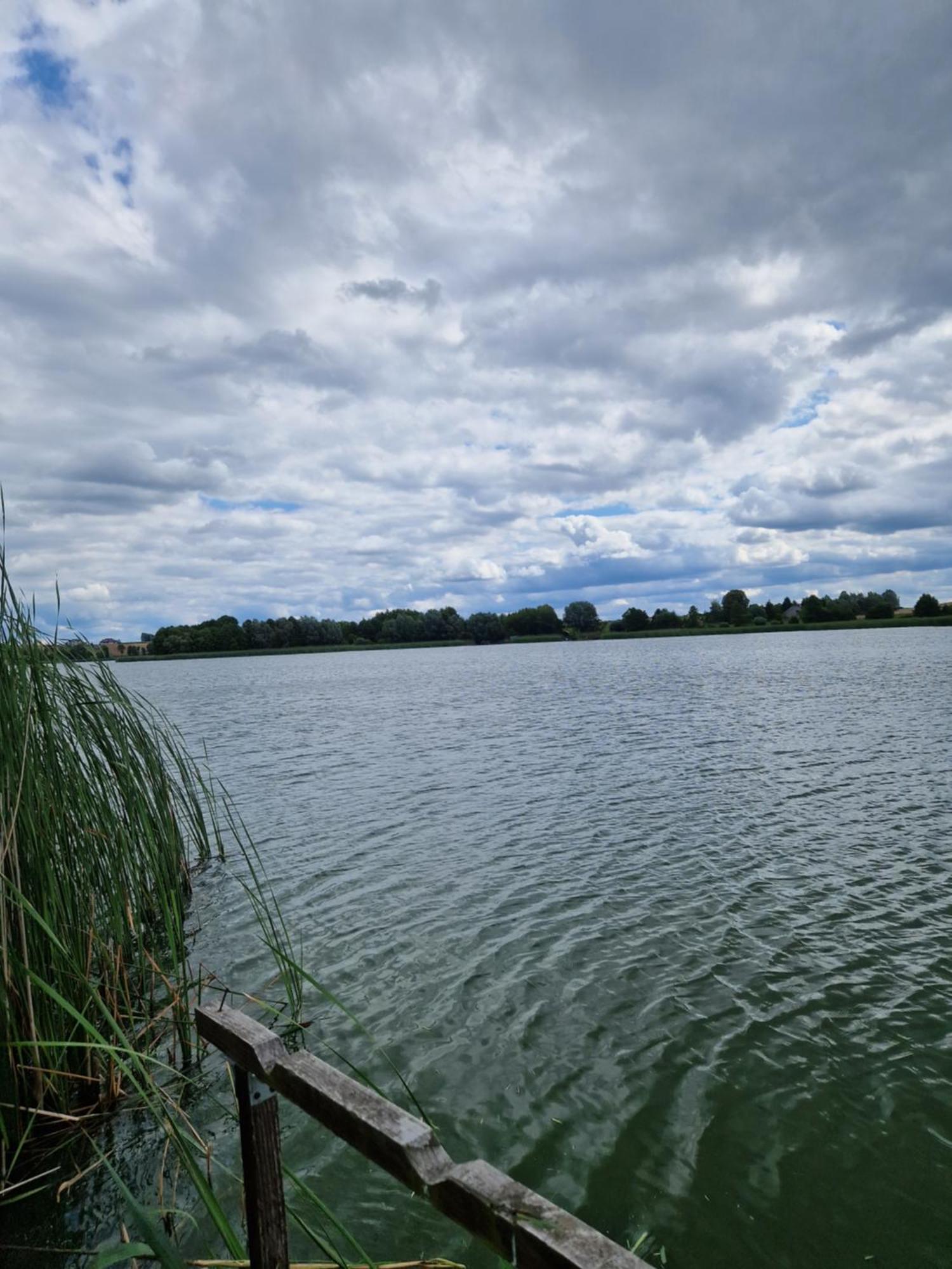 Kujezioru Apartment Kleszczyn ภายนอก รูปภาพ